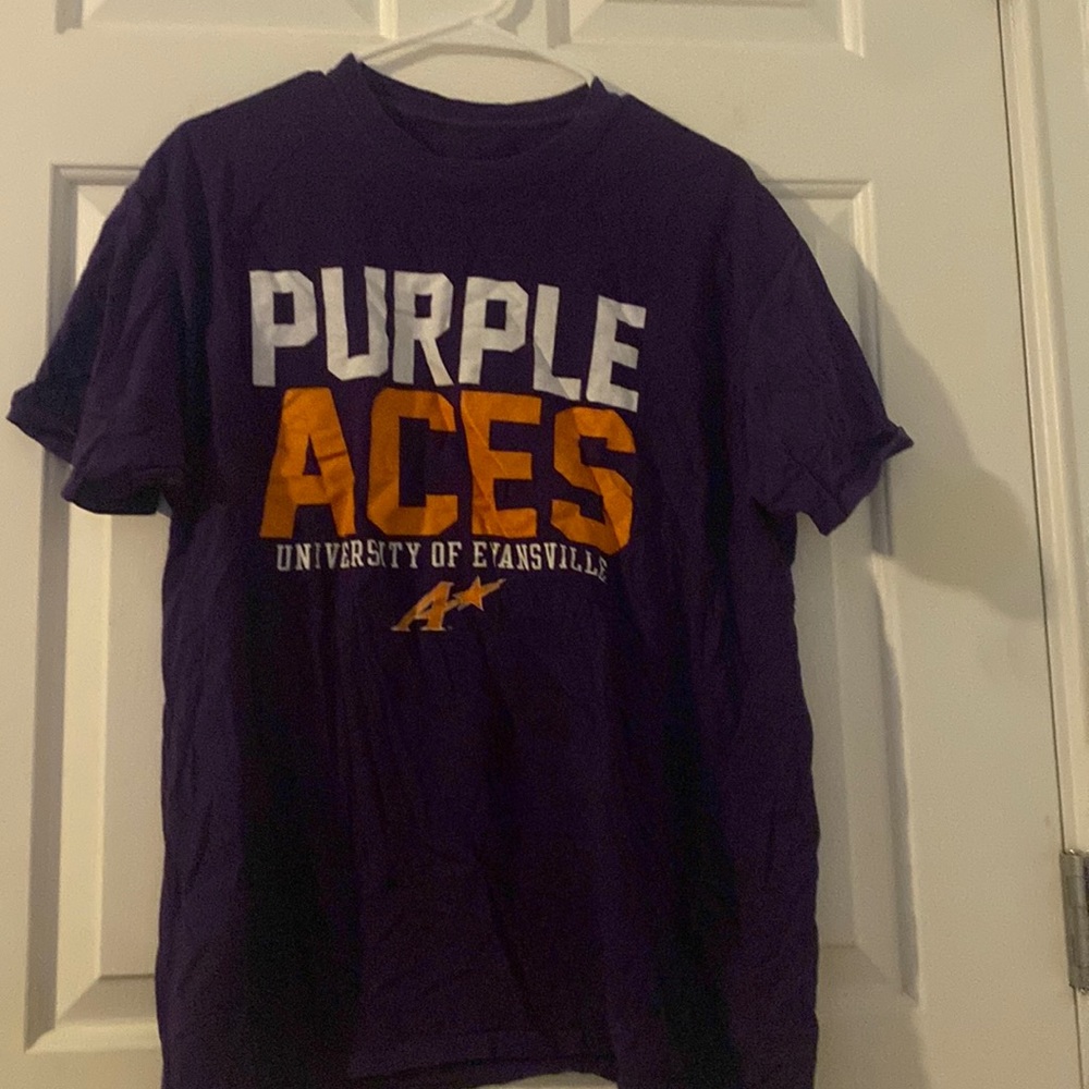 University of Evansville tee